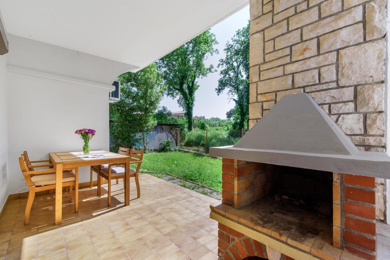 Apartments Villa Verde Новиград Екстериор снимка