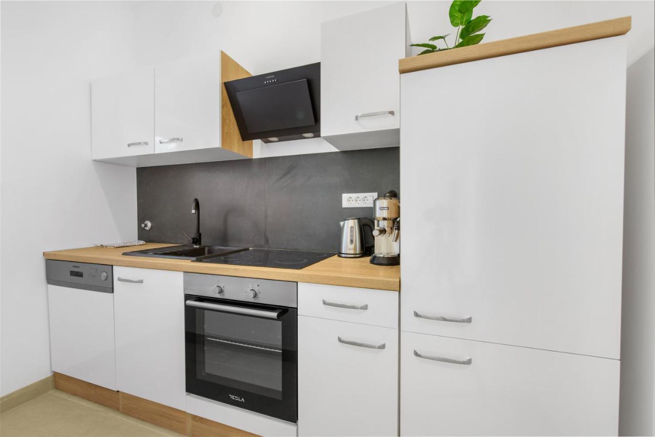 Apartments Villa Verde Новиград Екстериор снимка