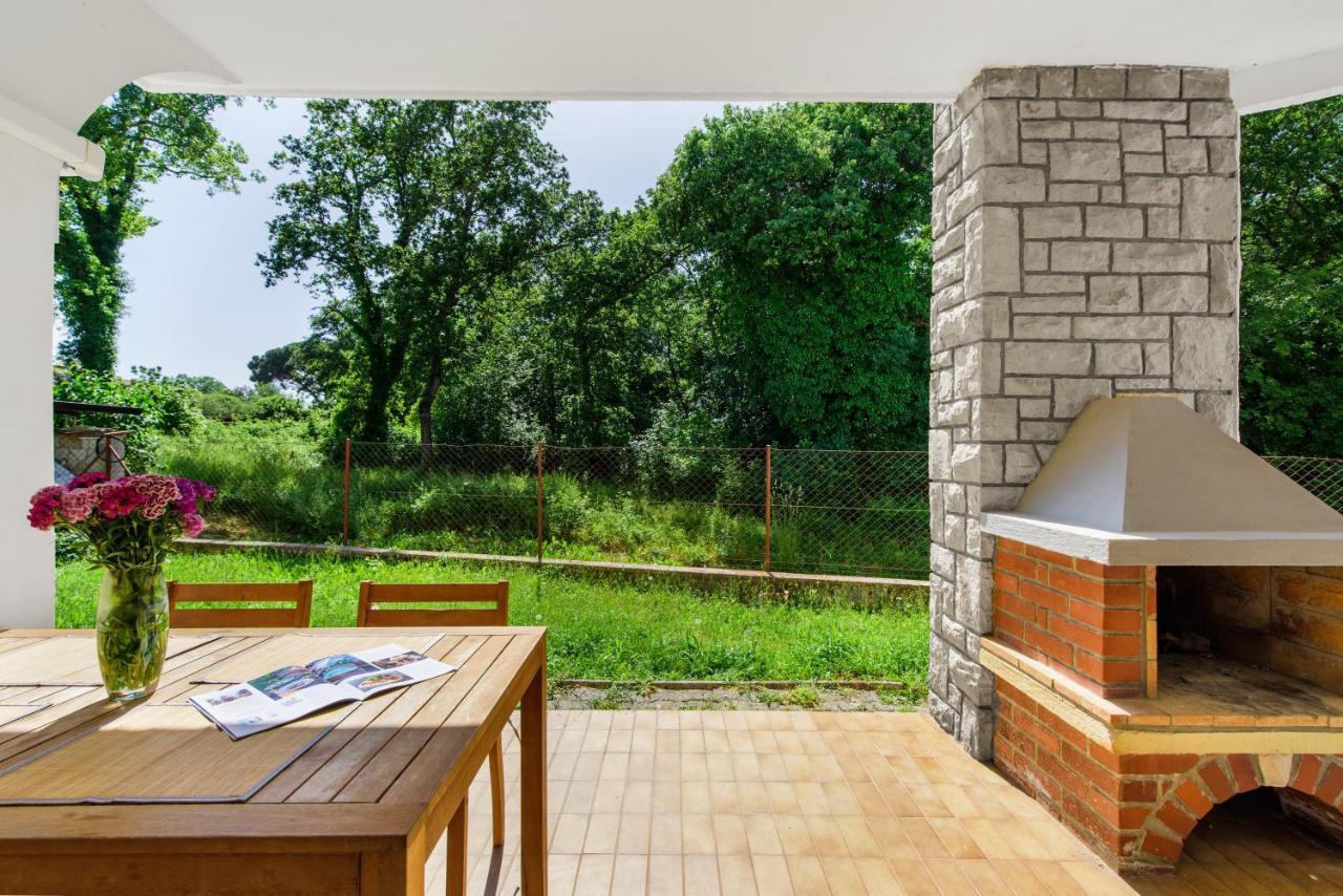 Apartments Villa Verde Новиград Екстериор снимка